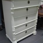 439 1784 CHEST OF DRAWERS